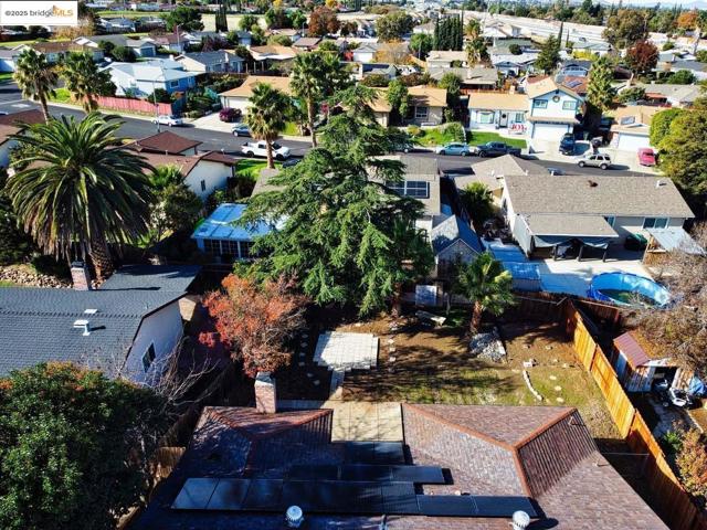 2112 Matthew CT, Pittsburg CA: https://media.crmls.org/mediaz/36448ee7-9d69-44c0-889e-8f08fffab5ad.jpg