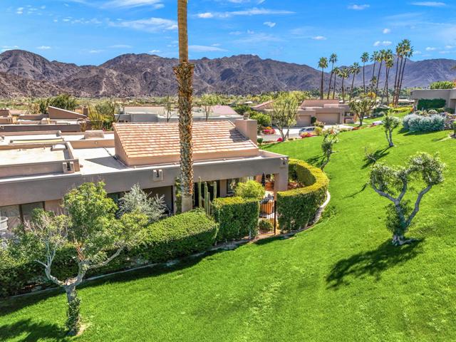 48835 Mescal Lane, Palm Desert CA: https://media.crmls.org/mediaz/36449c78-e076-4036-98ee-a8cb5563b36c.jpg