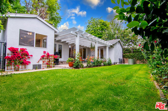 12954 Otsego Street, Sherman Oaks CA: https://media.crmls.org/mediaz/3646e7b2-0be3-4690-bc1b-edacf5e65633.jpg