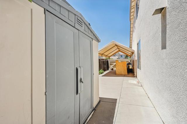 1460 Kyle Court, Tracy CA: https://media.crmls.org/mediaz/3646f0e5-e5c9-4c99-abe3-e812d249982d.jpg