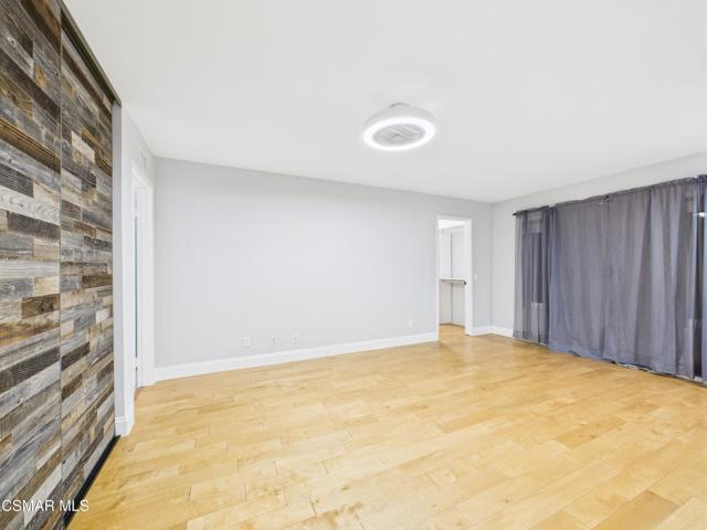 29650 Kimberly Drive, Agoura Hills CA: https://media.crmls.org/mediaz/3649c106-2072-4413-8548-6ca77edbfb77.jpg
