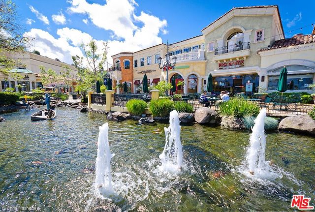 4732 Park Granada, Calabasas CA: https://media.crmls.org/mediaz/364ad440-7a26-4936-bddf-dc83736938c7.jpg