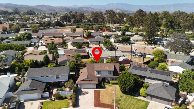 8699 Roswell Street, Ventura CA: https://media.crmls.org/mediaz/364c7b8a-72ee-4aeb-a00e-7bc28cde8bd7.jpg
