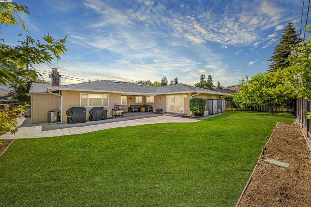 1834 Hicks, San Jose CA: https://media.crmls.org/mediaz/364ec986-80fb-4975-b858-9e1da1491dd6.jpg