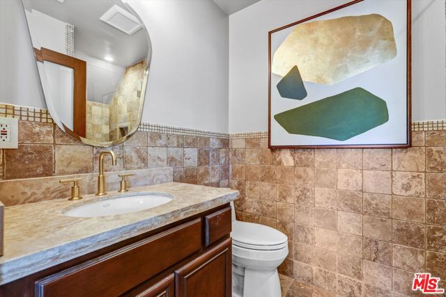 1153 N Formosa Avenue, Los Angeles CA: https://media.crmls.org/mediaz/364f706b-cb0e-487b-a7f1-359785530796.jpg