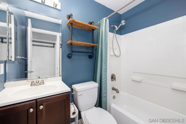 4534 60Th St, San Diego, California 92115, 2 Bedrooms Bedrooms, ,2 BathroomsBathrooms,Condominium,For Sale,60Th St,250018984SD