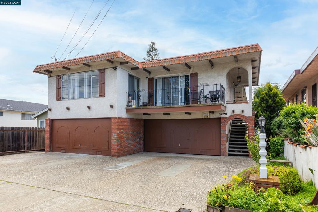 3720 Loma Vista Ave #1