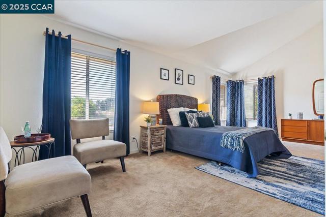 2323 Grosvenor Heights Ct, Livermore CA: https://media.crmls.org/mediaz/3650cdb4-1db0-44ad-a986-042a4462032a.jpg