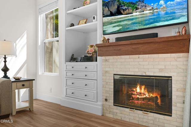 Detail Gallery Image 9 of 55 For 596 Fenwick Way #C,  Simi Valley,  CA 93065 - 3 Beds | 2/1 Baths