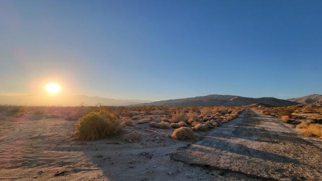 0 Quail Road, Desert Hot Springs CA: https://media.crmls.org/mediaz/36510e15-d91f-466a-b7a7-96c29aee6034.jpg