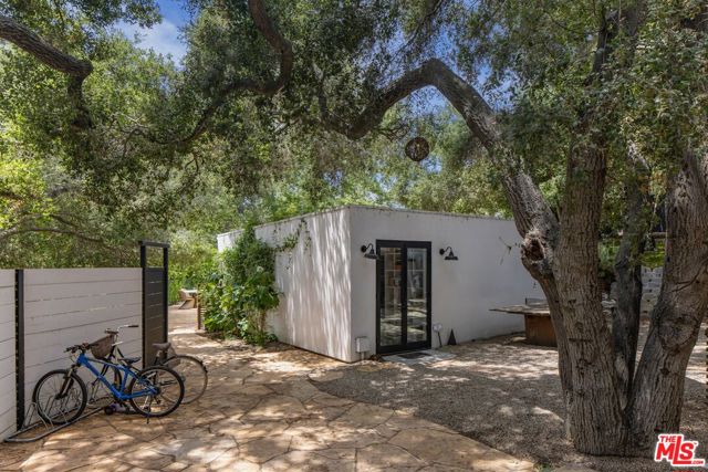 Drew Fenton | 959 Crater Oak Drive Calabasas CA | MLS: 7287258