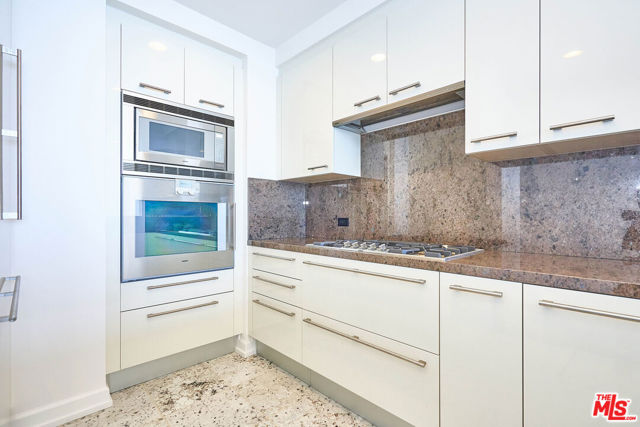 900 W Olympic Boulevard, Los Angeles CA: https://media.crmls.org/mediaz/3652ae40-a8bd-4306-a0ec-71cf7741fa08.jpg