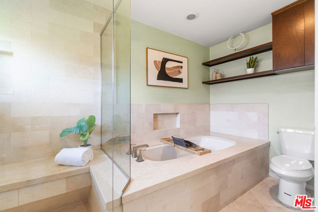 5210 S Corning Avenue, Los Angeles CA: https://media.crmls.org/mediaz/3652fb9f-eb2e-4ff0-9f72-f634df30659c.jpg