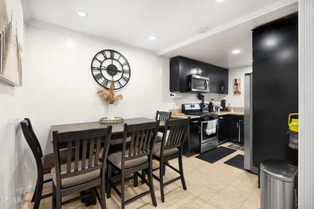 Detail Gallery Image 7 of 17 For 3902 Bresee Ave #1,  Baldwin Park,  CA 91706 - 2 Beds | 1/1 Baths