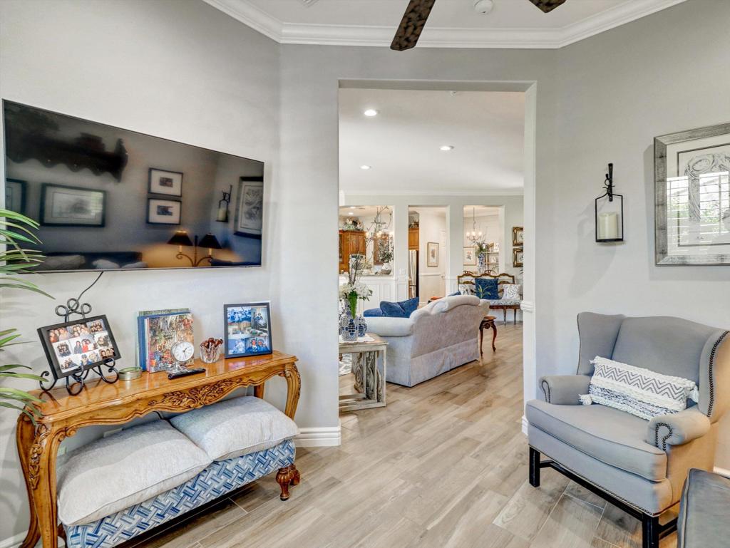 MLS #219133309DA img 14