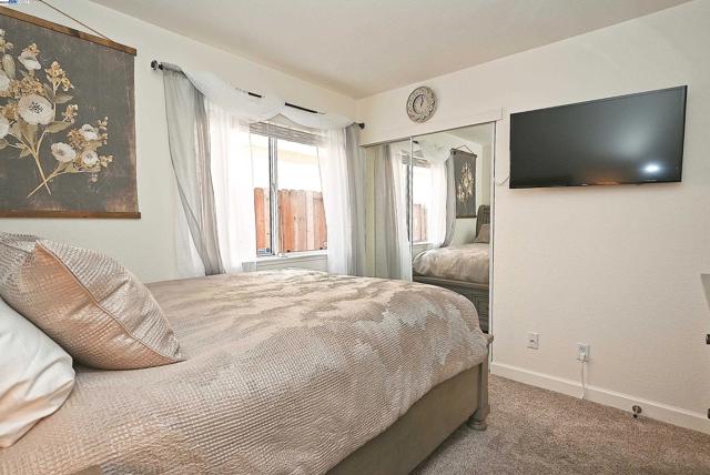 4525 Wolverine Way, Antioch CA: https://media.crmls.org/mediaz/365415f4-1742-4982-ae1b-8c55c6806c45.jpg