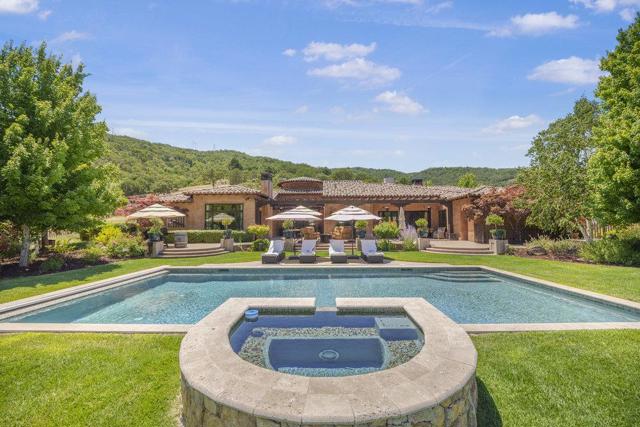 12240 Heritage Way, Gilroy CA: https://media.crmls.org/mediaz/365564a6-2e30-4c96-aad4-b531d6595512.jpg