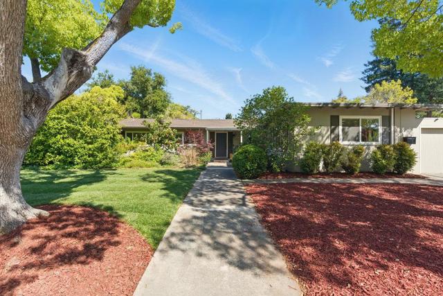 341 Linfield Drive, Menlo Park CA: https://media.crmls.org/mediaz/3656d0a4-6ea8-4de9-ab87-3f824e5e098b.jpg