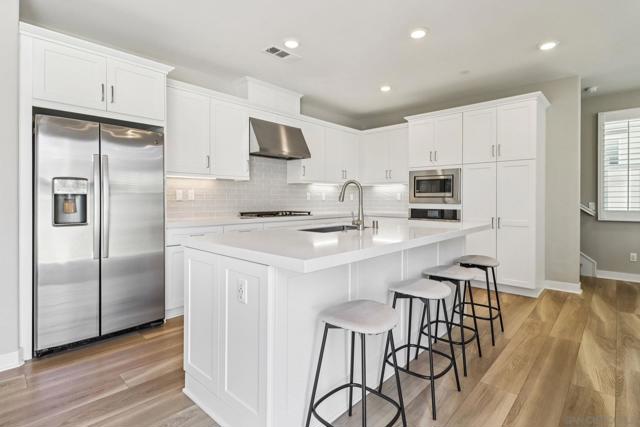 6698 Spartina Ct, Carlsbad CA: https://media.crmls.org/mediaz/36576e77-4d01-47d7-9eb2-1494a65f04f7.jpg