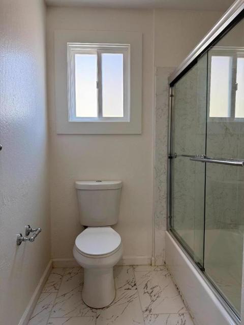 318 3rd Lane, South San Francisco CA: https://media.crmls.org/mediaz/3657ca22-77fd-471c-9858-e1d7d501fb15.jpg