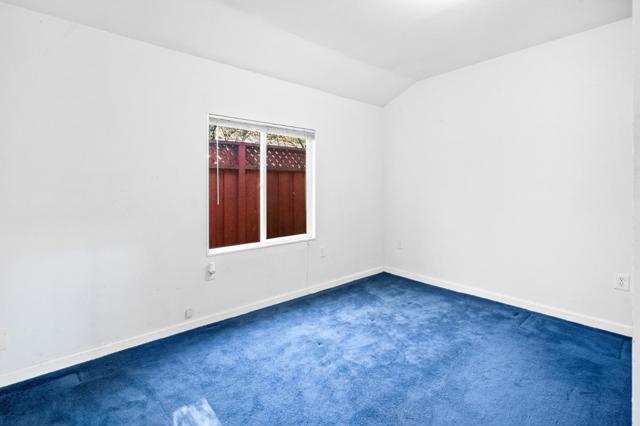 2066 Sterling Avenue, Menlo Park CA: https://media.crmls.org/mediaz/3657d525-77e2-498b-a769-d22386b9e331.jpg