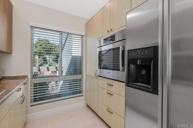12812 Caminito En Flor, Del Mar CA: https://media.crmls.org/mediaz/36598bd1-3243-4074-97ab-df816e00b76d.jpg