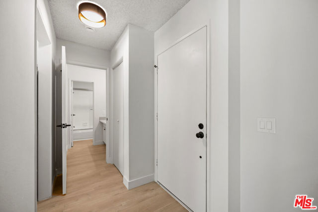 1352 S Carmelina Avenue, Los Angeles CA: https://media.crmls.org/mediaz/3659b6d4-11e8-4219-bb7a-69cbe0f04b8c.jpg