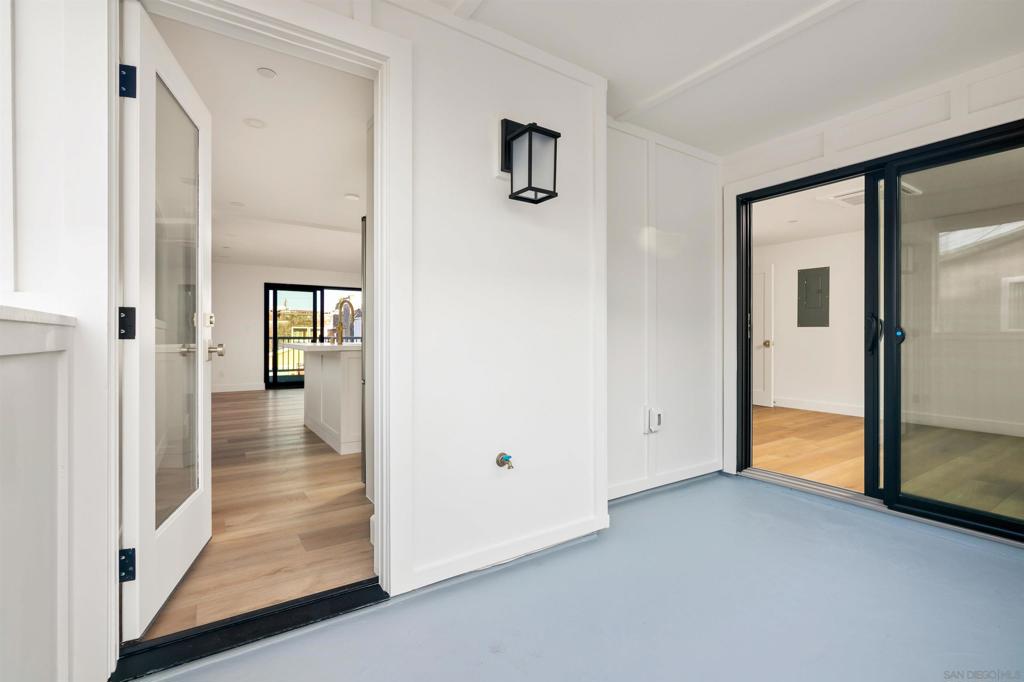 MLS #250041286SD image #18