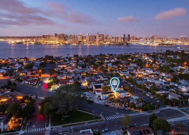 260 H Avenue, Coronado CA: https://media.crmls.org/mediaz/3659ede1-53a4-4d33-9577-d60928f446e6.jpg