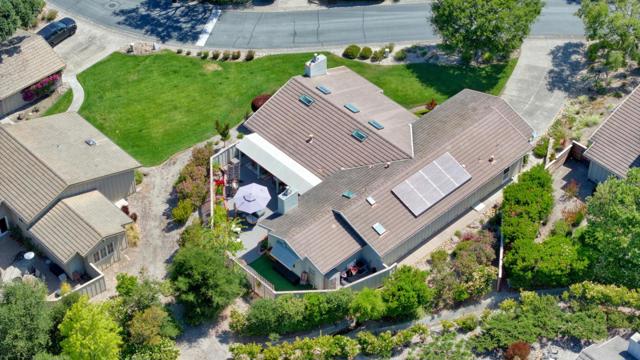 25552 Meadowview Circle, Salinas CA: https://media.crmls.org/mediaz/365a71c8-333c-4cea-82f7-acb4209b85c4.jpg
