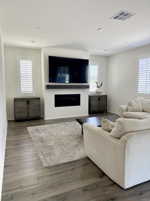 34164 Anise Drive, Murrieta CA: https://media.crmls.org/mediaz/365b4159-2a29-4f8d-99d1-1938a6b6a604.jpg