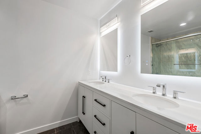 4337 Marina City Drive, PH42 photo 29