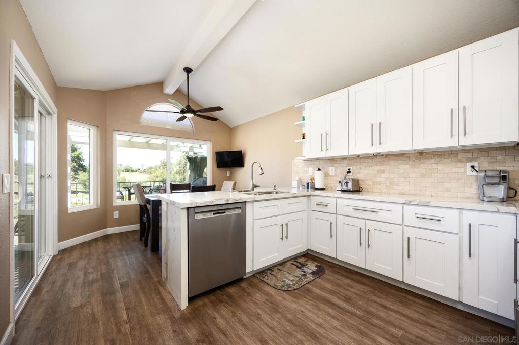 MLS #250032992SD img 11