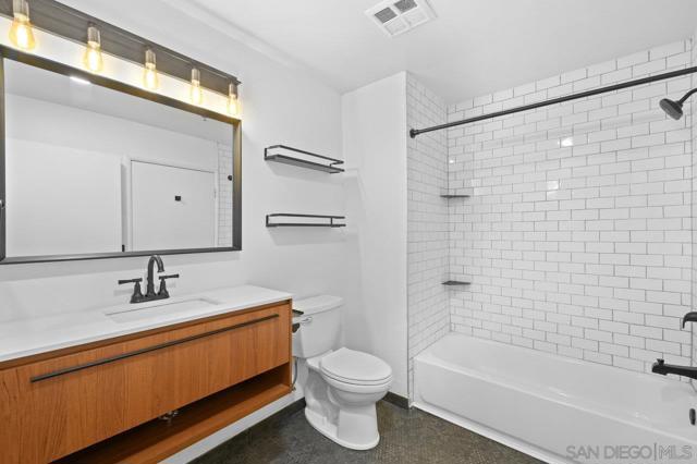 427 9th Ave., San Diego CA: https://media.crmls.org/mediaz/365bc206-465d-44da-8aba-6389540970c1.jpg