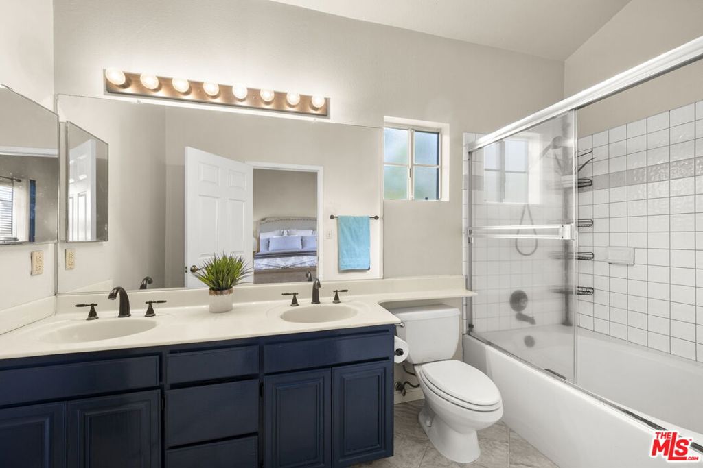 365Bc367 B8C0 42Ae 945D 7590227B6677 18987 Gault Street, Reseda, Ca 91335 &Lt;Span Style='BackgroundColor:transparent;Padding:0Px;'&Gt; &Lt;Small&Gt; &Lt;I&Gt; &Lt;/I&Gt; &Lt;/Small&Gt;&Lt;/Span&Gt;