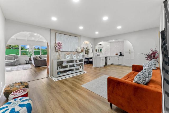 Detail Gallery Image 7 of 43 For 4055 Mount Albertine Ave, San Diego,  CA 92111 - 5 Beds | 4 Baths