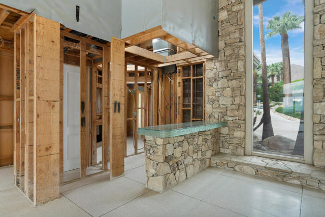 925 W Coronado Avenue, Palm Springs, CA 92262