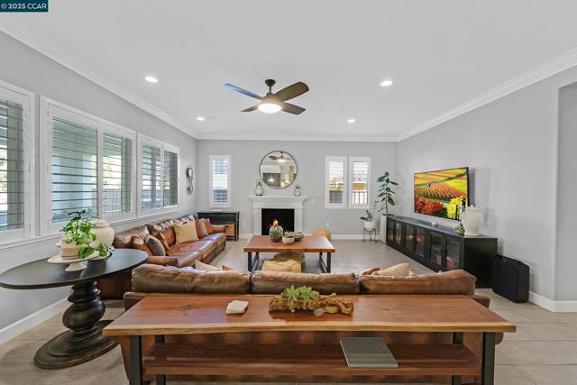 5057 Volterra Ct, Dublin CA: https://media.crmls.org/mediaz/365cc203-7469-4d26-a3b0-f7789dc62e0c.jpg