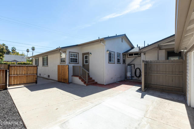 4727 7th Street, Carpinteria CA: https://media.crmls.org/mediaz/365d4143-282b-4a69-8d96-3ad5b40f5a81.jpg
