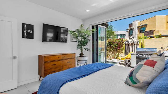 2732 Sunrise Sonata Lane, Palm Springs, CA 92262
