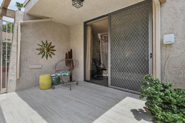 Image 29 of 40 For 43409 Lacovia Drive