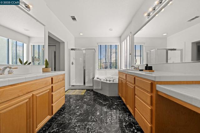 Image 45 of 60 For 868 Deer Spring Cir