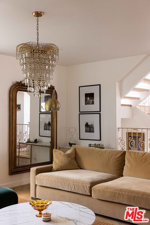 9809 Beeson Drive, Beverly Hills CA: https://media.crmls.org/mediaz/365f7b25-f818-4fef-986a-f90ca4013040.jpg