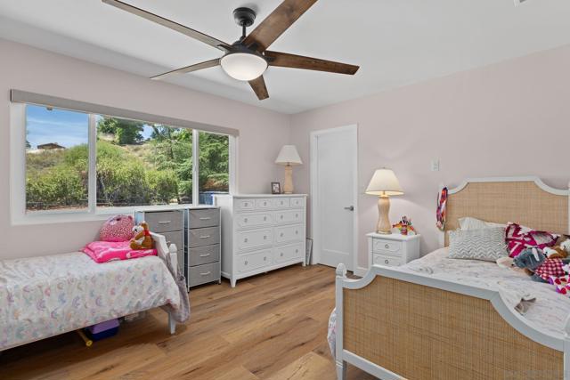 2686 Via Viejas, Alpine CA: https://media.crmls.org/mediaz/365f8eaa-cbf2-4685-9855-24c51b833f40.jpg