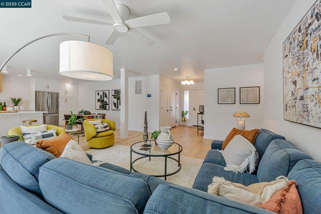 503 Vine Hill Way, Martinez CA: https://media.crmls.org/mediaz/365fb99a-449c-4fe8-99ff-0f4e925dcb97.jpg