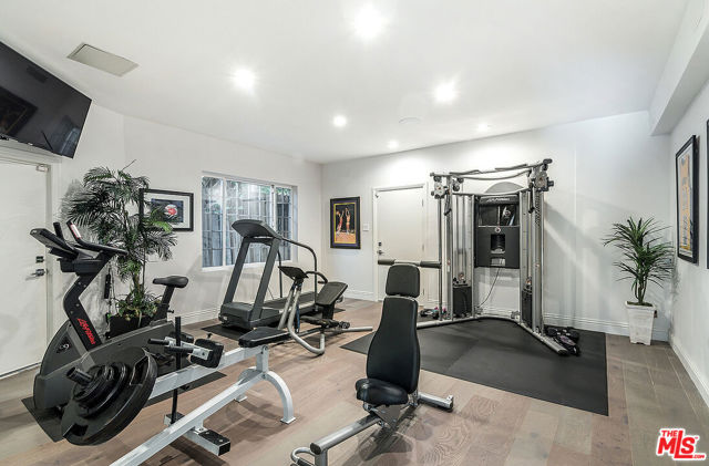 Image 34 of 75 For 4054 Stone Canyon Avenue