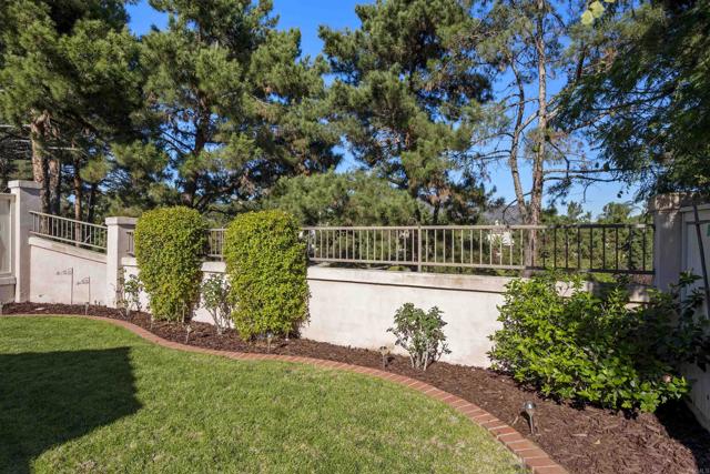 2505 LA COSTA AVE, Chula Vista CA: https://media.crmls.org/mediaz/36606f5f-2fac-4a24-b83d-b6c63a01bc0a.jpg