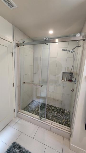 5855 Ithaca Place, San Diego CA: https://media.crmls.org/mediaz/3662774c-21ba-4fc2-87b3-cd075061e184.jpg