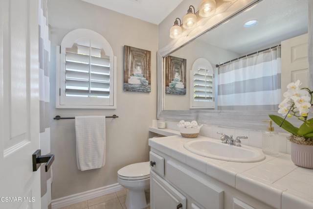 3269 Morning Ridge Avenue, Thousand Oaks CA: https://media.crmls.org/mediaz/3663896b-f4e9-454f-ab38-0923ab256d07.jpg