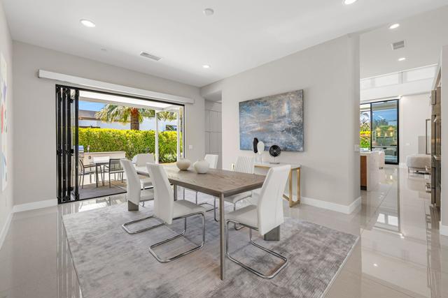 33 Topaz Court, Rancho Mirage, CA 92270